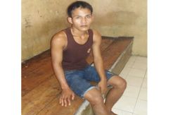 Rhoma Ditembak Polisi...