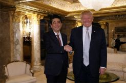 PM Shinzo Abe Bertemu Donald Trump Tingkatkan Perdagangan