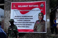 Pemakaman Jenazah Korban Longsor Tunggu Menteri Sosial
