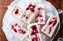 Cara Mudah Buat Es Loli Raspberry Selai Kacang