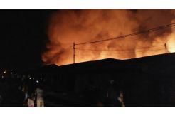 Pasar Terbesar di Kota Sorong Terbakar