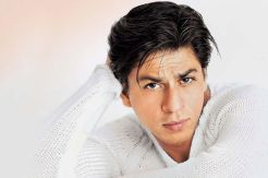 Akibat Ricuh di Stasiun Kereta, Shah Rukh Khan Dilaporkan Polisi