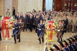 Muncul di Depan Publik, Wajah Kim Jong-un Tampak Muram