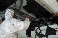 Dampak jika Malas Bersihkan Kolong Mobil di Musim Hujan