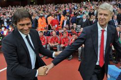 Conte Berharap Arsene Wenger Tetap di Arsenal