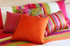 Mengerikan! Ini yang Terjadi Jika Malas Mengganti Bantal