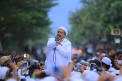 Habib Rizieq Bakal Ajukan Mahfud MD dan Yusril Jadi Saksi Ahli