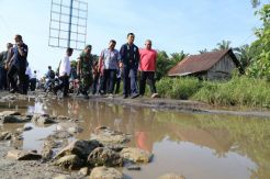 Jalan Kubangan di Hutabayu Raja Bakal Dihotmix Berkualitas 8 Ton