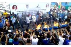 Kosmetik dan Obat Ilegal Senilai Rp4 Miliar Dibakar