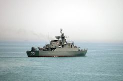 Iran Gelar Latihan Militer di Selat Hormuz