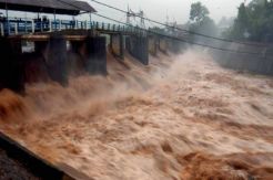 Waspada! Bendung Katulampa Siaga III, Dalam 9 Jam Air Tiba di Jakarta
