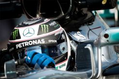 Ditonton Rosberg, Bottas...