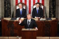 Trump Janji Perbarui Semangat AS