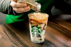 Starbucks Hadirkan Minuman Macchiato Sehat Tanpa Susu Sapi