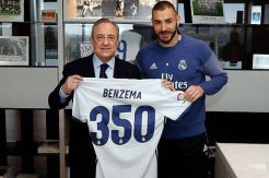 Jelang Lawan Napoli, Benzema Dapat Jersey Spesial
