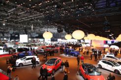 Pajang 900 Model Mobil, Geneva Motor Show 2017 Resmi Dibuka
