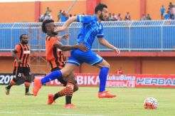Liga 1: Redouane Zerzouri Ingin Kuasai Lini Tengah Madura United