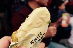 Rasa Menggoda Magnum White Almond Cake