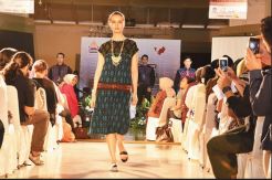 Ini Beda Kain Tenun Ende Pria dan Wanita