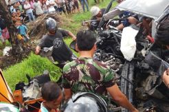 Mobil yang Dikendarai Anggota Polri Tabrak Truk, Mahasiswi Tewas