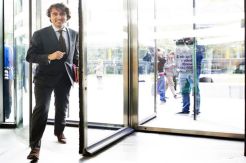 Indonesian Descendants Boy Became Potential Dutch Kingmaker