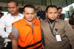 Senin Ini, Suami Inneke Koesherawati Jalani Sidang Perdana Suap Bakamla