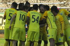 Panitia Tidak Profesional, Persegres Urung Pesta Juara