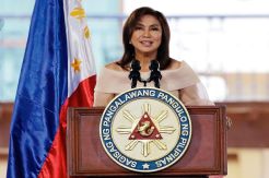 Wapres Filipina Tolak...