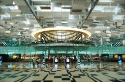 Bandara Changi Singapura...
