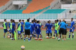 Djanur dan Persib Bandung Siap Hadapi Risiko Terburuk