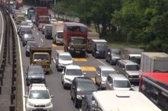 Menjelang Nyepi, Kendaraan di Jalur Tol Menuju Malang Padat