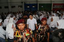 HT Motivasi Siswa SMK-SMA Yasti Cisaat Jadi Wirausahawan