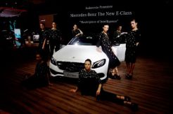 Mercedes-Benz Boyong 18 Model Mobil di IIMS 2017