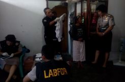 Polda Sita Barang Bukti dari Rumah Andi Lala Pembunuh Satu Keluarga