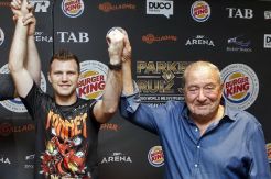 Arum Secara Resmi Umumkan Laga Pacquiao-Horn