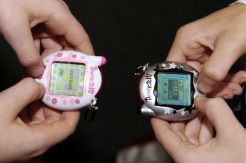 Ajak Nostalgia, Tamagotchi...