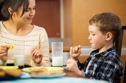 Pentingnya Penerapan Healthy Eating Habits Pada Anak
