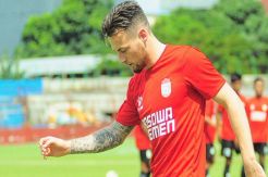 PSM Ikat Marc Klok dengan Kontrak Satu Musim