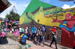 Kampung Warna-Warni Bawa Rezeki