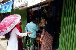 Ditinggal Salat Jumat, Warung Kelontong Dibobol Maling