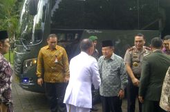 Wapres Jusuf Kalla Ikuti Salat Jenazah Wadan Sesko TNI