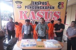 Melawan saat Ditangkap, Pembobol Toko Ponsel Ditembak