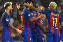 Barcelona Optimistis Dua Penggawanya Bakal Bertahan