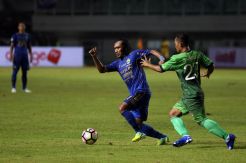 Lawan Sriwijaya FC, Persib Dibayangi Problem Benteng Keropos