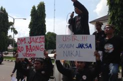 Jaksa Nakal yang Main Proyek Diminta Angkat Kaki dari Karawang