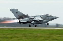 Tekanan AS Bisa Paksa Inggris Gabung dengan Serangan Udara Anti Assad