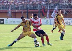 Gol Kilat Odemwingie Tak Cukup Menangkan Madura United atas Mitra Kukar