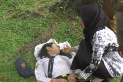 Pelajar Pingsan dan PNS Duduk di Trotoar Warnai Upacara Hardiknas di Palopo