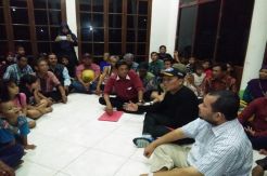 Ratusan Pengungsi Telukjambe Kembali ke Karawang
