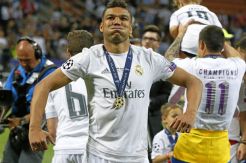 Casemiro Bantah Madrid Awasi Barcelona